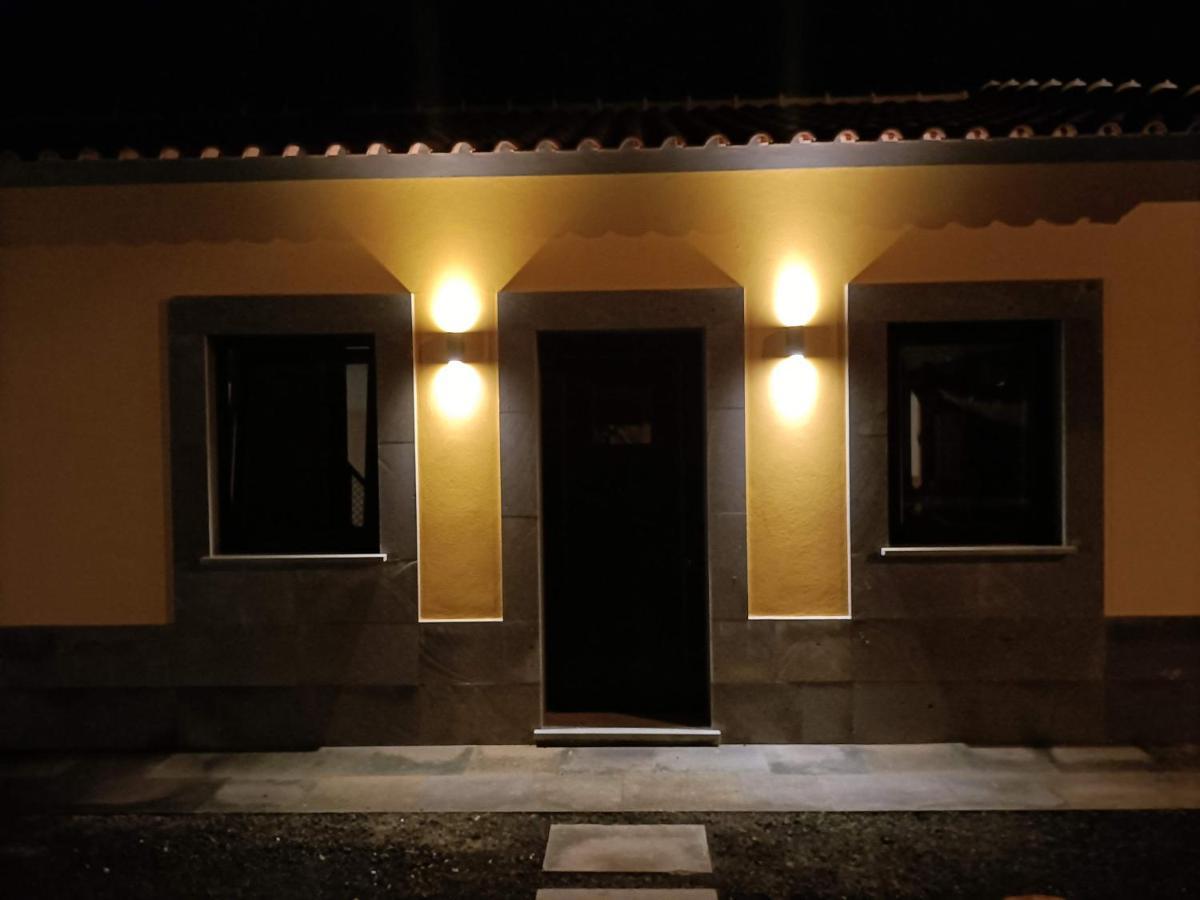 Casa Da Vinha Escondida Al Villa Biscoitos  Exterior photo